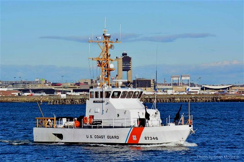 A party from the USCGC Campbell (WMEC 909) rescues a leatherback turtle in the North Atlantic.